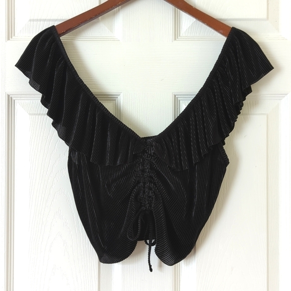 Zara Textured Plunging V-neck Cinched Front Cropped Ruffled Tank Top Black Large - Picture 1 of 8